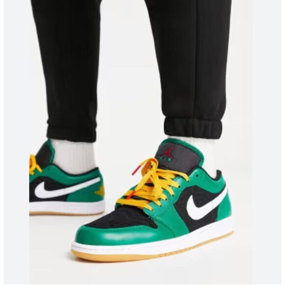 Jordan Other - Nike Air Jordan 1 Low SE Holiday Special Malachite Green Sneakers Size 9